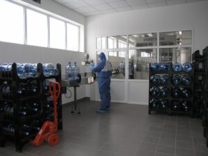 Современное складирование бутилированной воды